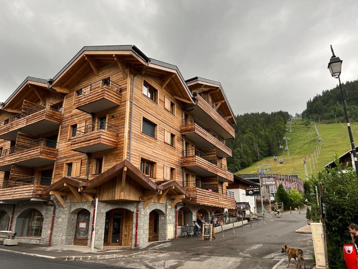 Carlina 105 Apartment Morzine Bagian luar foto