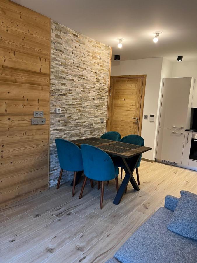 Carlina 105 Apartment Morzine Bagian luar foto